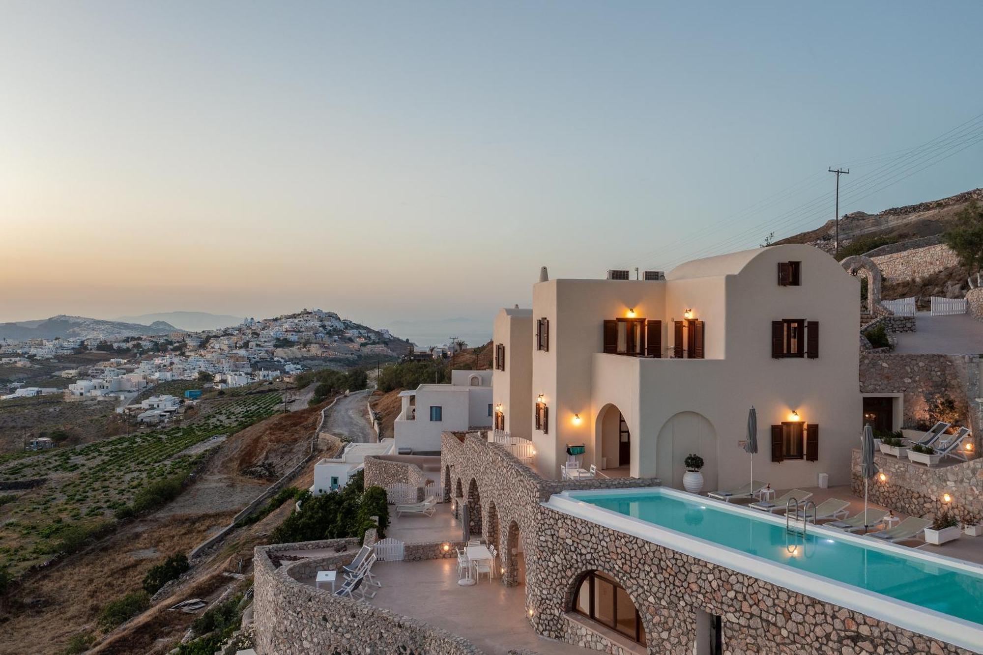 Zatrikion Santorini Villas Pyrgos Kallistis Luaran gambar