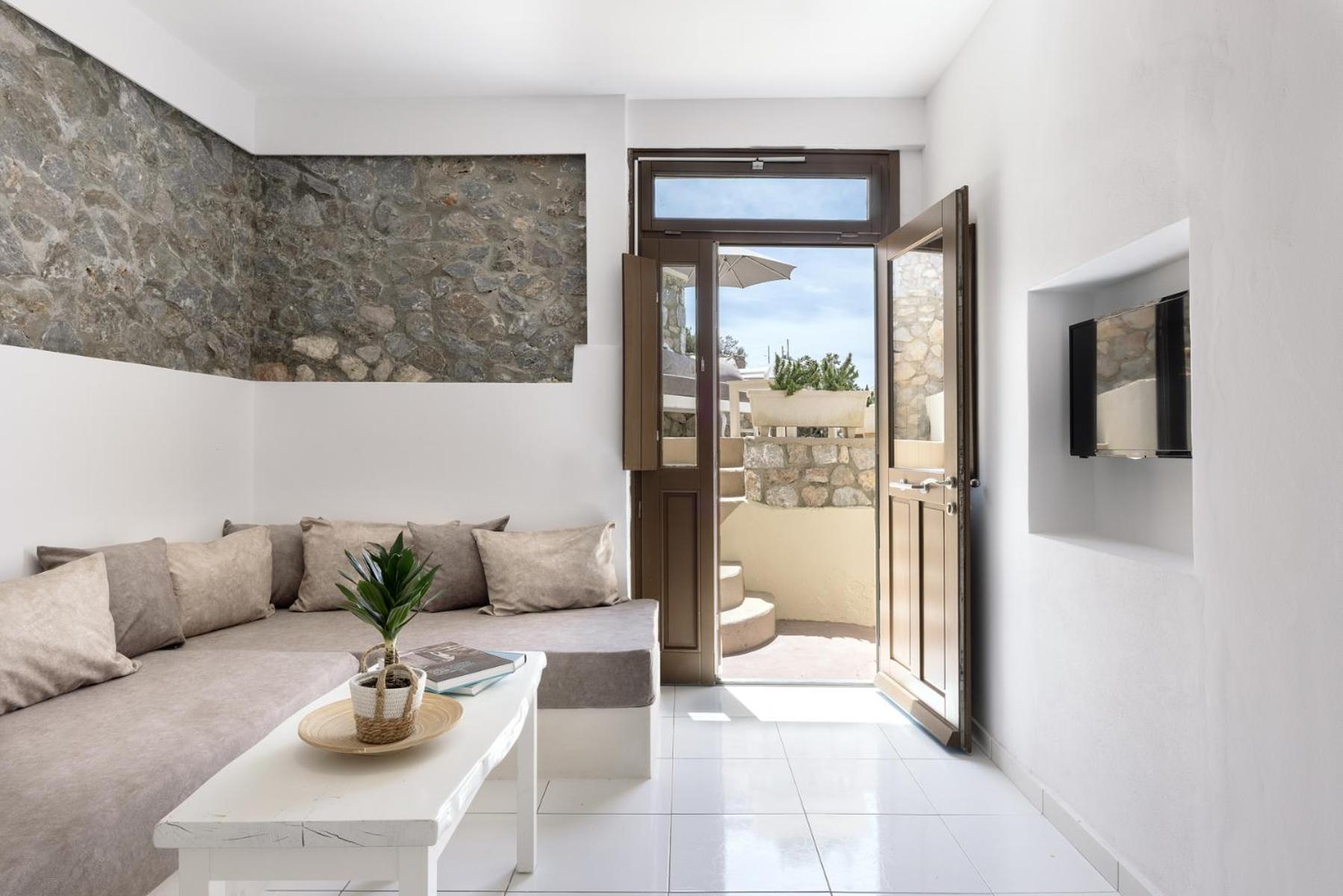 Zatrikion Santorini Villas Pyrgos Kallistis Luaran gambar